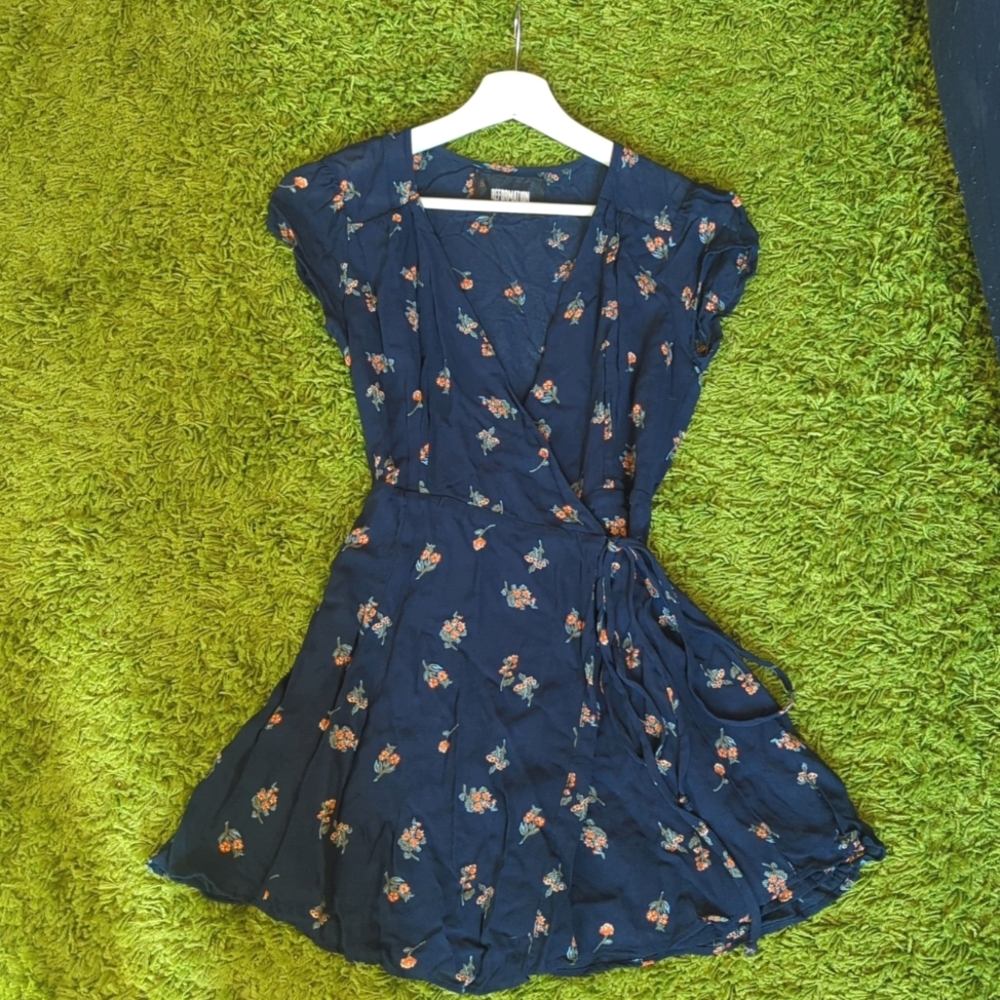 V-neck navy floral wrap mini dress, Reformation, size Petite Small